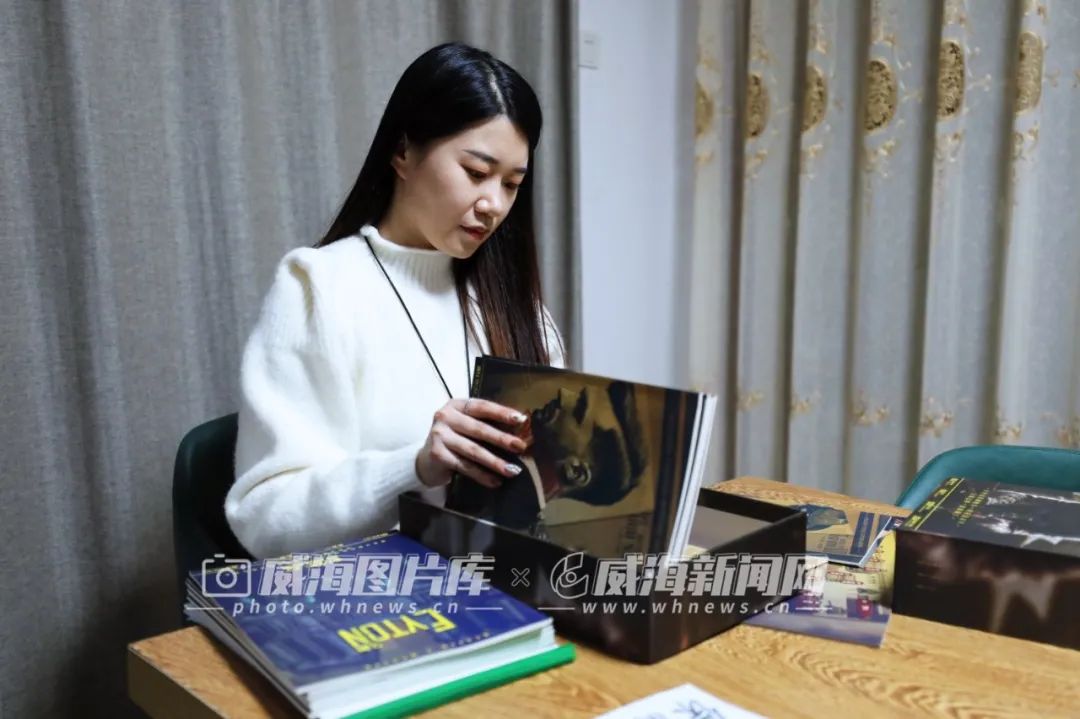 浸式社交被“封神”戏里戏外“杀”向何方？J9真人游戏第一品牌「剧本杀」横出江湖沉(图2)