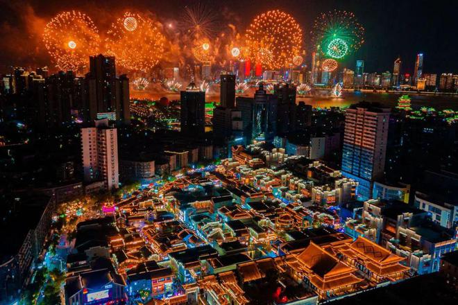 量发展主题活动｜“旅游+商业”主题沙龙九游会网站2025年中国旅游产业高质(图3)